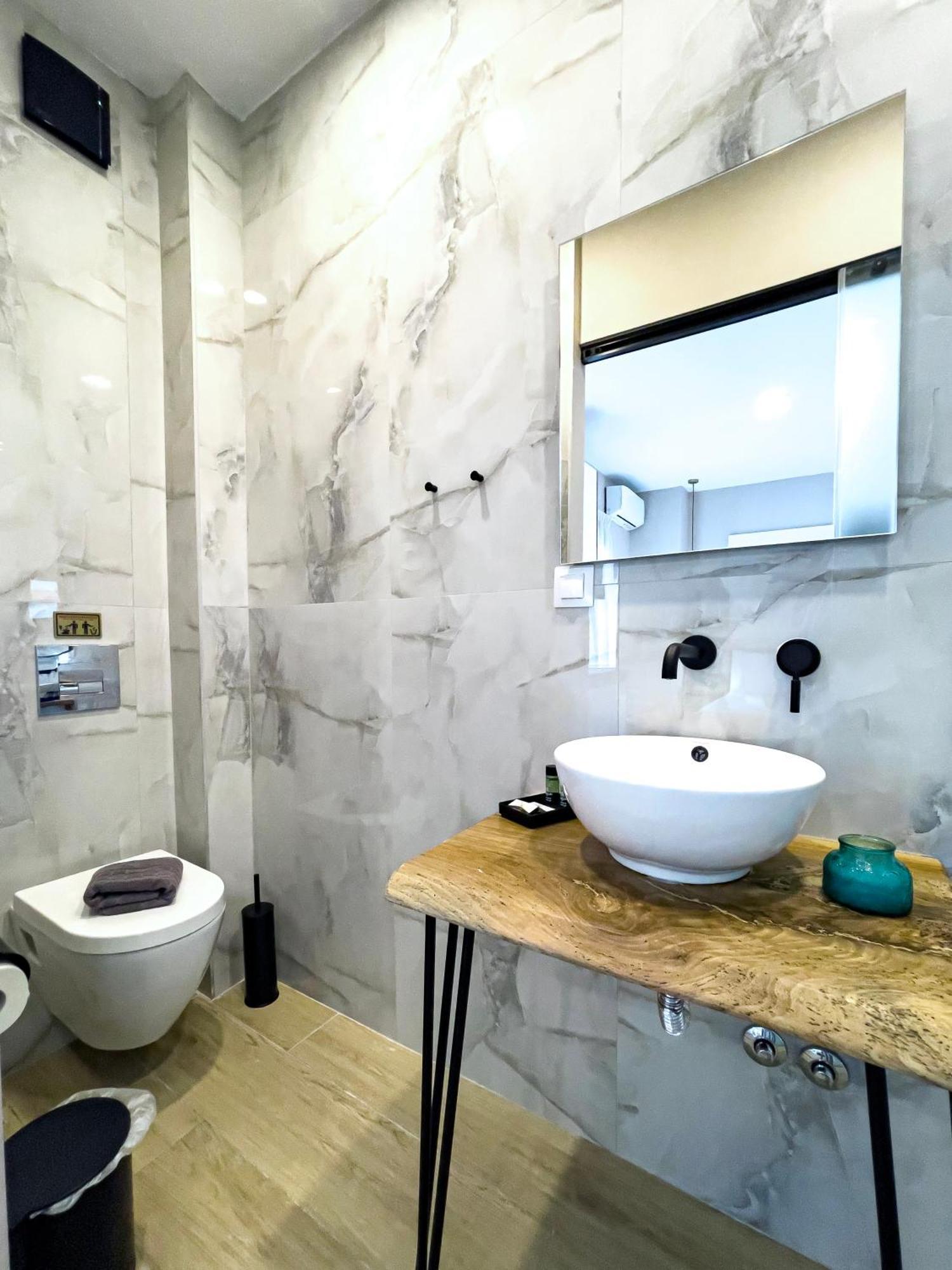 إيريسوس Athonite All Seasons Luxury Suites المظهر الخارجي الصورة