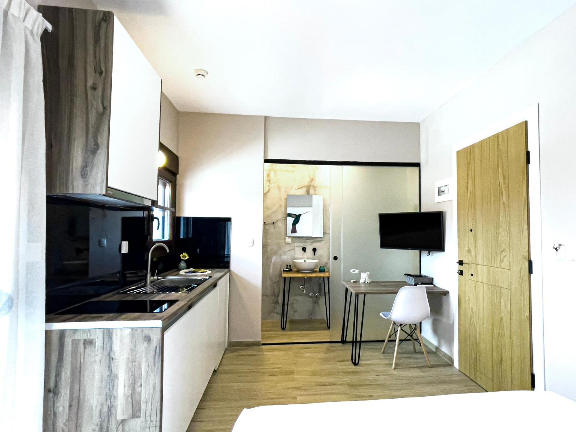 إيريسوس Athonite All Seasons Luxury Suites المظهر الخارجي الصورة